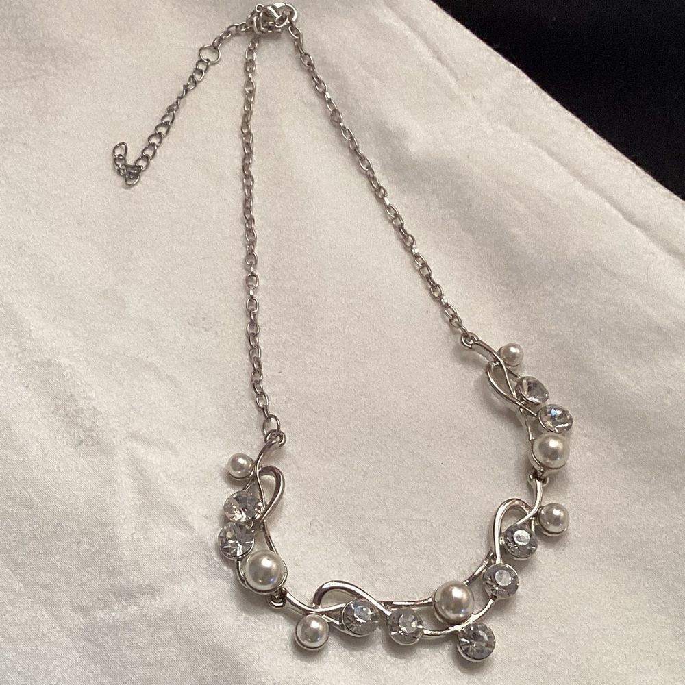Beautiful Silvertone Faux White Pearl and Crystal Adj. Necklace